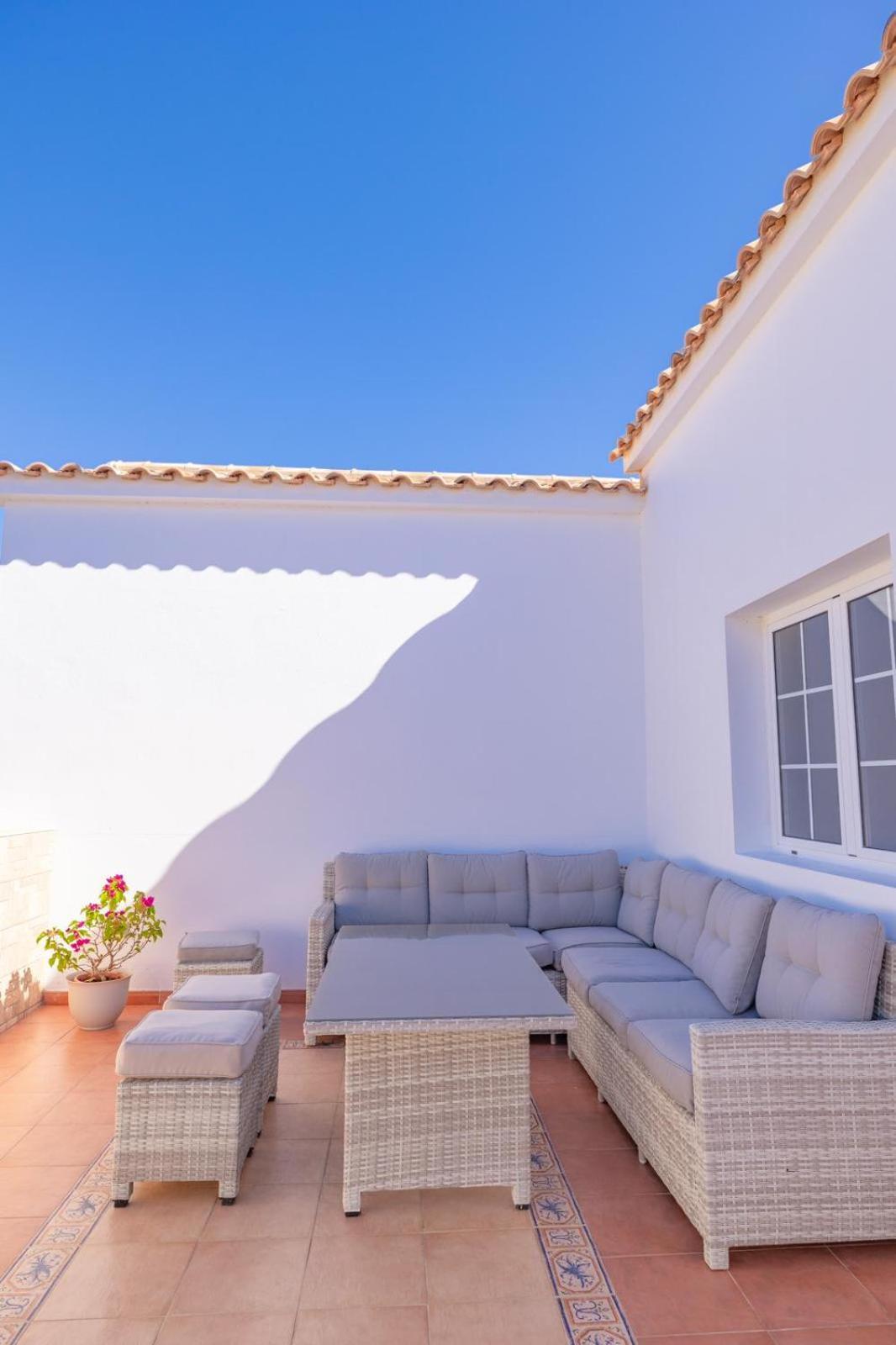 Casa Amaya - Spacious House With Pool, Large Garden, Bbq, 2 Terraces, And Ideal Location El Charco  Екстер'єр фото